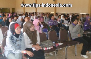 workshop UKIM STKIP PGRI Bangkalan, www.tips-indonesia.com,081334664876