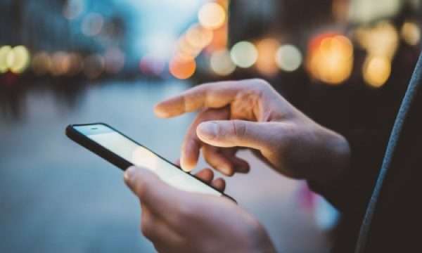 DAMPAK SOSIAL MEDIA UNTUK BISNIS